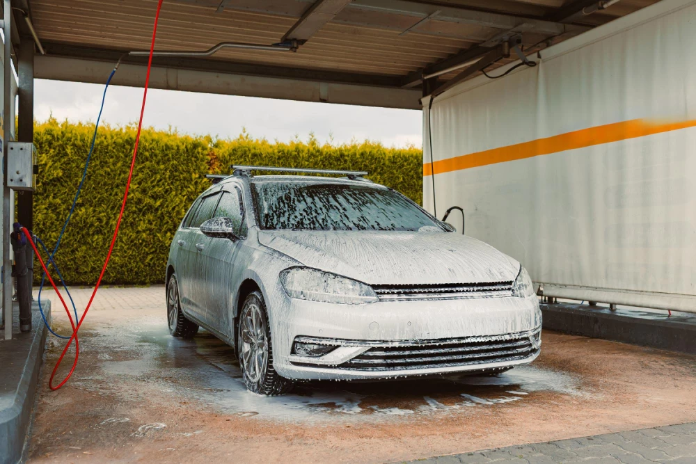 Lavage automobile et detailing professionnel près de Châteaurenard